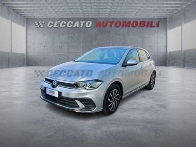 Usata VW Polo Life 95 CV (69 kW) 2023 Argento Utilitaria