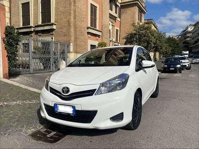 Usata Toyota Yaris 69 CV (50 kW) 2012 Utilitaria