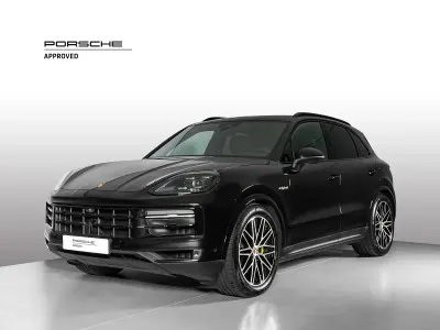 Usata Porsche Cayenne 2025 0e nero cromite metallizzato SUV