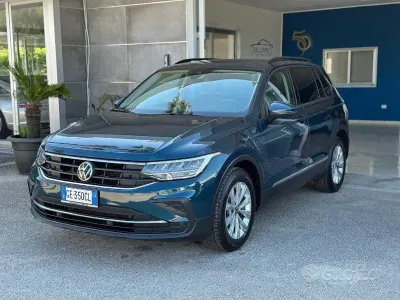 Usata VW Tiguan Life 122 CV (89 kW) 2021 Bluazzurro SUV