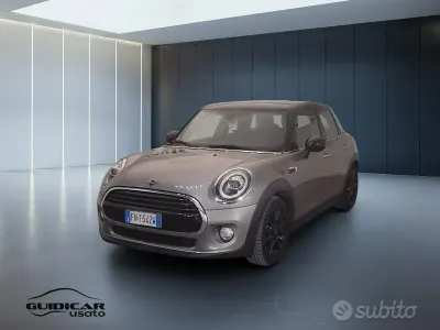 Usata Mini Cooper D Business 116 CV (85 kW) 2018 Grigio Utilitaria