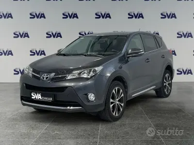 Usata Toyota RAV4 Style 143 CV (105 kW) 2015 Grigio SUV