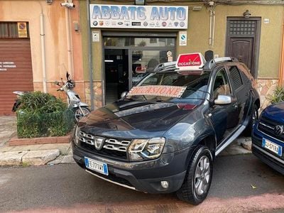Usata Dacia Duster Lauréate 110 CV (80 kW) 2016 Grigio SUV