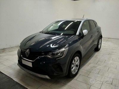 Usata Renault Captur Zen 100 CV (73 kW) 2021 Blu SUV