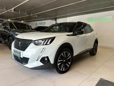 Usado Peugeot 2008 GT 131 CV (96 kW) 2020 Blanco SUV