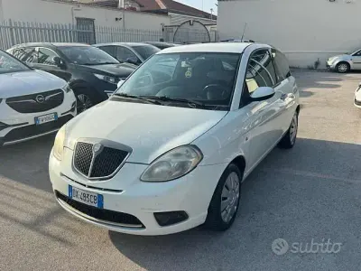 Usata Lancia Ypsilon 77 CV (56 kW) 2009 Bianco Utilitaria