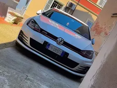 Usata VW Golf VII GTI 230 CV (169 kW) 2016 Bianco Berlina