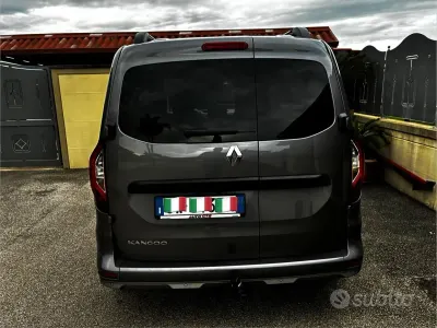 Usata Renault Kangoo 116 CV (85 kW) 2024 Monovolume