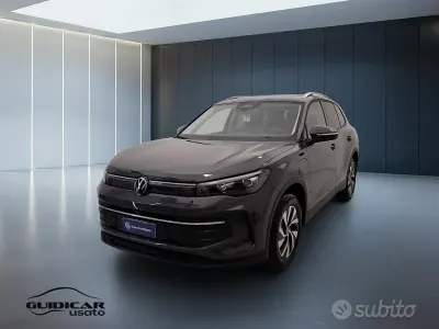 Nuova VW Tiguan 150 CV (110 kW) 2025 Nero SUV