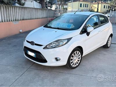 Usata Ford Fiesta 2013 Bianco Utilitaria