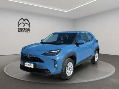 Usata Toyota Yaris Cross Active 116 CV (85 kW) 2022 Azzurro SUV
