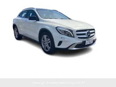 Usata Mercedes GLA200 Premium 135 CV (99 kW) 2014 Bianco SUV