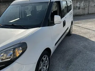 Usata Fiat Doblò 105 CV (77 kW) 2019 Monovolume