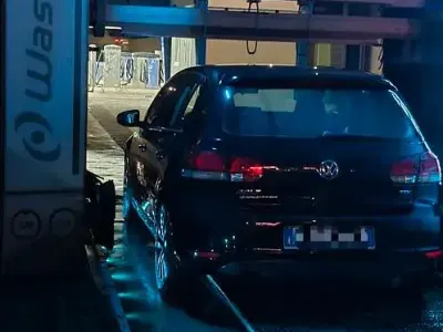 Usata VW Golf VII 105 CV (77 kW) 2012 Nero Utilitaria