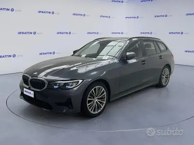 Usata BMW 318 Efficient Dynamics 150 CV (110 kW) 2021 Grigio scuro Station wagon