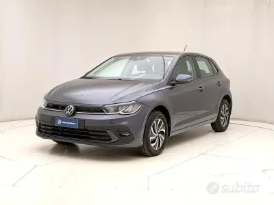 Usata VW Polo Life 95 CV (69 kW) 2025 Grigio Utilitaria