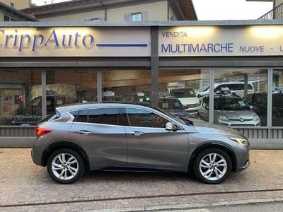 Usata Infiniti Q30 Premium 170 CV (125 kW) 2016 Grigio Berlina