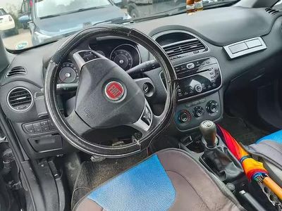 Usata Fiat Grande Punto 95 CV (69 kW) 2012 Nero Utilitaria