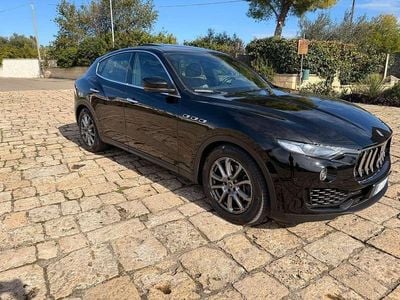 Usata Maserati Levante 275 CV (202 kW) 2020 Nero SUV
