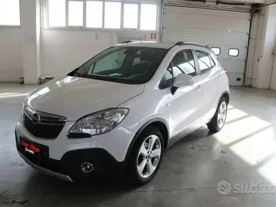 Usata Opel Mokka Cosmo 131 CV (96 kW) 2013 Bianco SUV