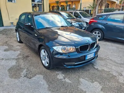 Usata BMW 118 143 CV (105 kW) 2008 Nero Utilitaria