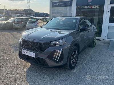 Usata Peugeot 2008 S 2023 Grigio SUV