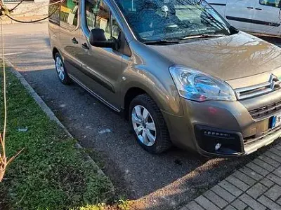 Usata Citroën Berlingo 110 CV (80 kW) 2017 Marrone Monovolume