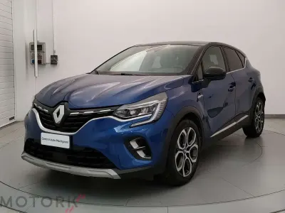 Usata Renault Captur Intens 159 CV (116 kW) 2021 Blu/azzurro SUV