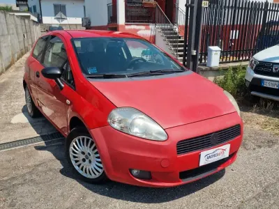 Usata Fiat Grande Punto 65 CV (47 kW) 2008 Rosso Utilitaria