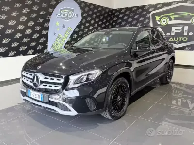 Begagnad Mercedes GLA200 Executive 136 HK (100 kW) 2019 Svart SUV