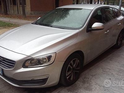 Usata Volvo V60 203 CV (149 kW) 2015 Grigio Station wagon