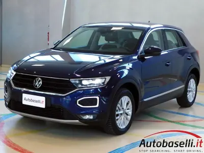 Usata VW T-Roc Advance 150 CV (110 kW) 2018 Blu SUV