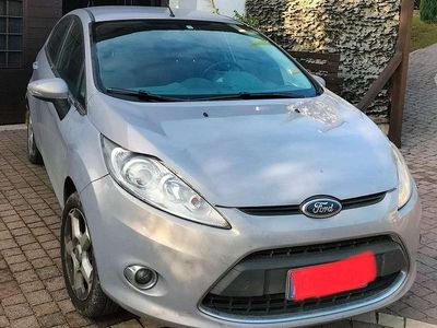 Usata Ford Fiesta Titanium 71 CV (52 kW) 2011 Grigio Berlina