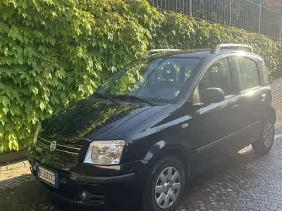 Usata Fiat Panda Emotion 69 CV (50 kW) 2011 Nero Utilitaria