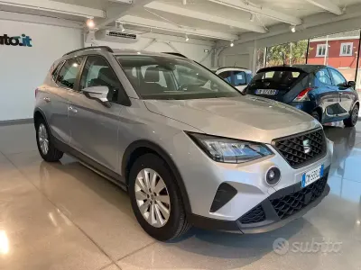 Usata Seat Arona Style 95 CV (69 kW) 2022 Grigio SUV