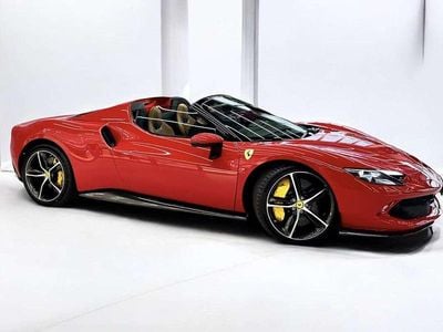 Usata Ferrari 296 663 CV (487 kW) 2025 Rosso Cabrio