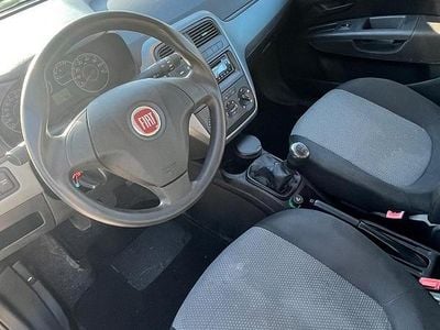 Usata Fiat Punto 75 CV (55 kW) 2012 Nero Utilitaria