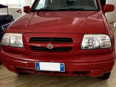 Usata Suzuki Grand Vitara 94 CV (69 kW) 2000 Rosso SUV
