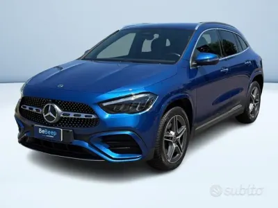 Usata Mercedes GLA250 Advanced Plus 163 CV (119 kW) 2023 Bluazzurro SUV