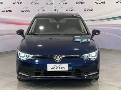 Usata VW Golf VIII Style 131 CV (96 kW) 2022 Bluazzurro Berlina
