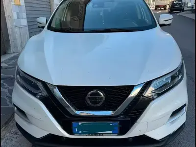 Usata Nissan Qashqai 150 CV (110 kW) 2019 Bianco SUV