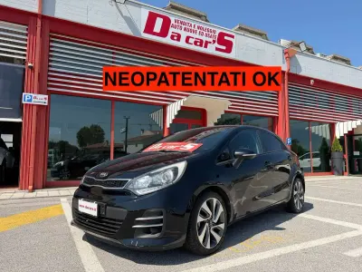 Usata Kia Rio 75 CV (55 kW) 2016 Nero Utilitaria