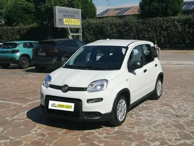Ny Fiat Panda Icon 65 HK (47 kW) 2026 Vit Halvkombi