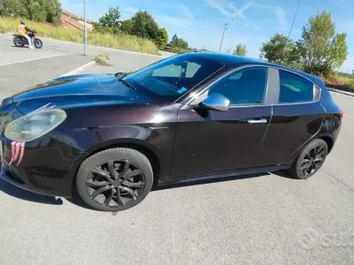 Usata Alfa Romeo Giulietta 130 CV (95 kW) 2012 Nero Utilitaria