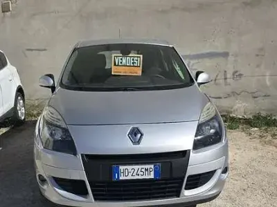 Usata Renault Scenic E-Tech Luxe 131 CV (96 kW) 2011 Monovolume