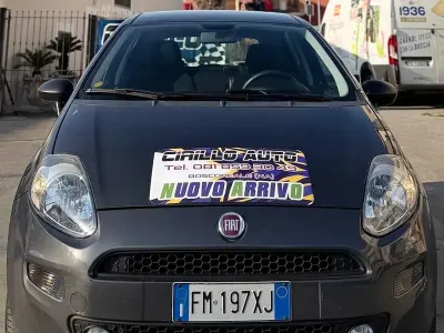 Usata Fiat Grande Punto 77 CV (56 kW) 2018 Grigio Utilitaria