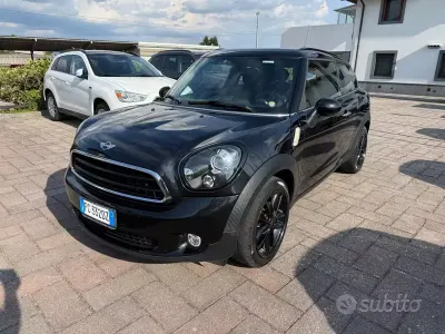 Usata Mini Cooper Coupé 111 CV (81 kW) 2016 Nero Coupé