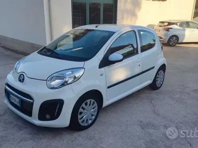 Gebraucht Citroën C1 Seduction 68 PS (50 kW) 2012 Weiß Kleinwagen