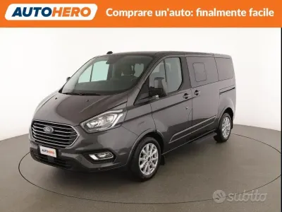 Usata Ford Tourneo Titanium 131 CV (96 kW) 2022 Grigio Monovolume