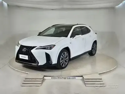 Usata Lexus UX Sport Line 199 CV (146 kW) 2025 Bianco SUV